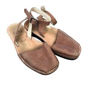 Pons Classic brown leather sandals